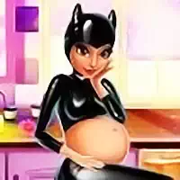Catwoman Gravid